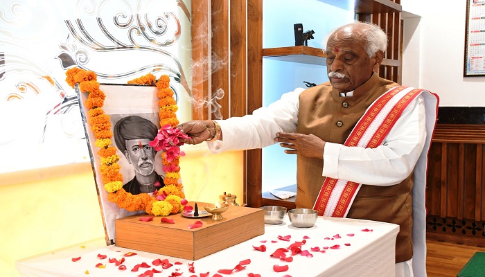 Bandaru Dattatreya paid tribute to Mahatma Jyotiba Phule