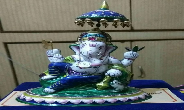 Gulabi Meenakari