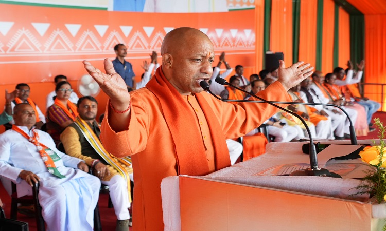 CM Yogi targeted JMM, Congress and RJD