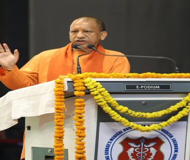 CM Yogi attended the 120th foundation day celebrations of KGMU